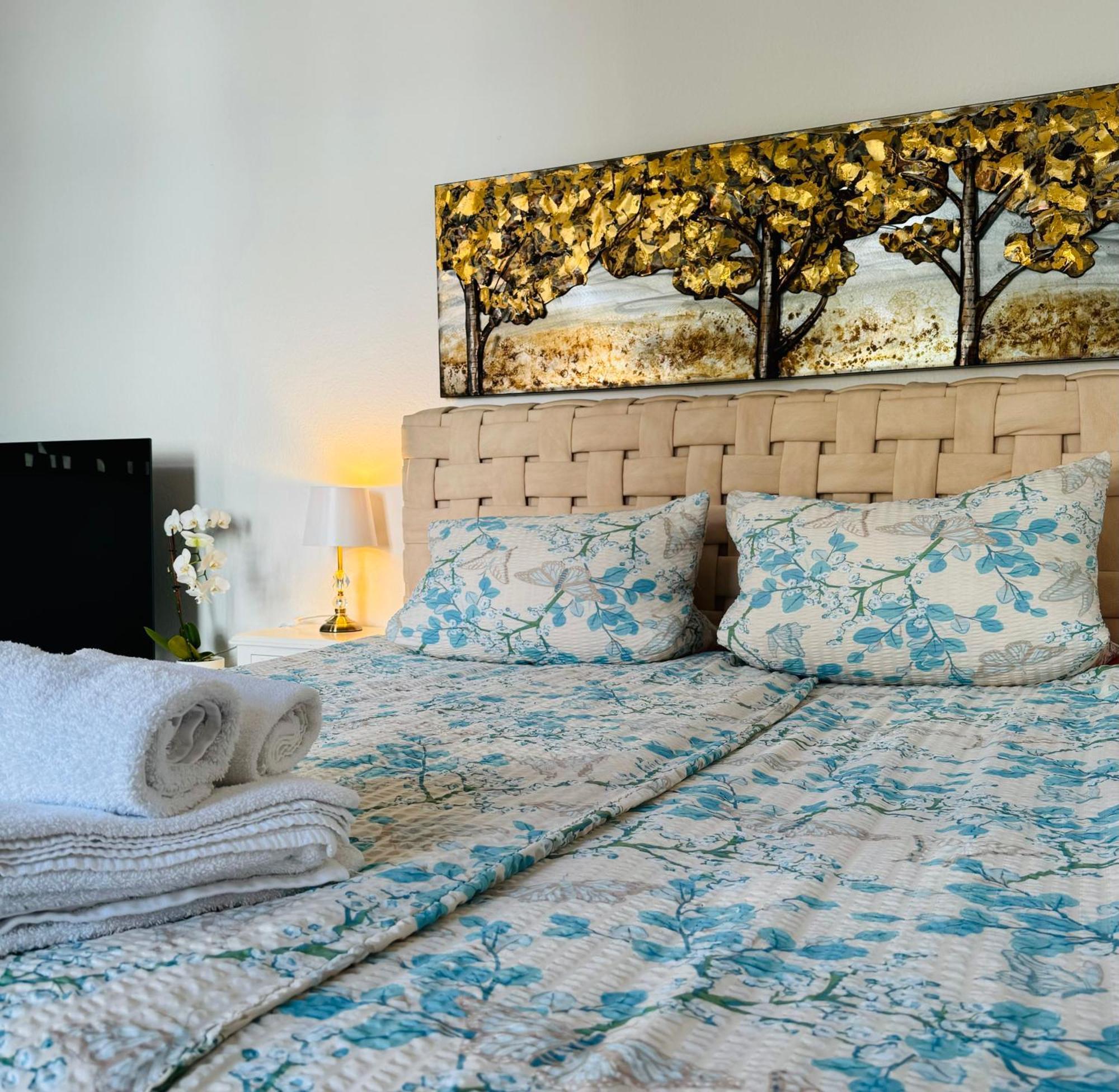 Wohnung Am Schlossgarten Schwerin  Esterno foto